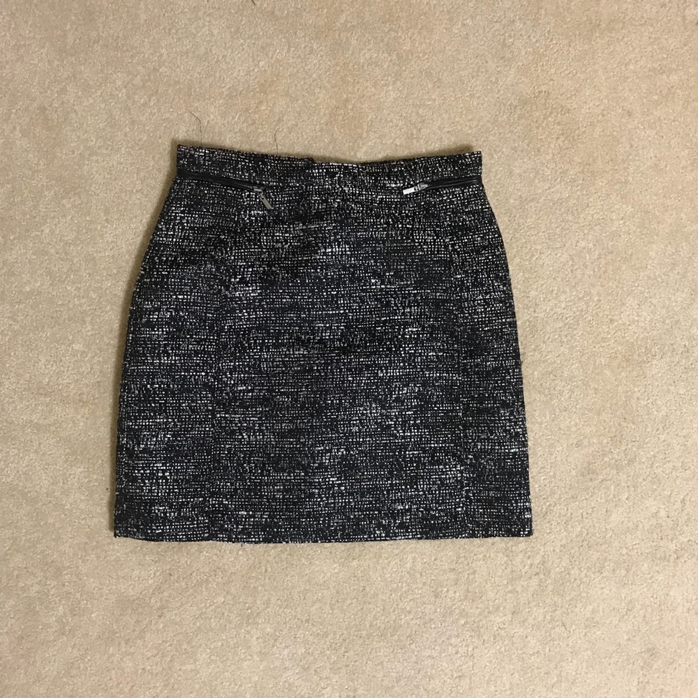 SuPeR CuTe mini skirt!!